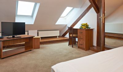 Imagine pentru Ambient Residence 3* valabile pentru Paste  2025