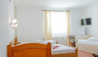Imagine pentru Complex La Valtoare 3* valabile pentru Paste  2025