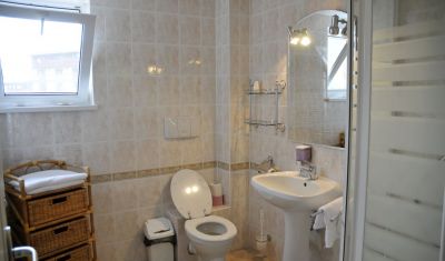 Imagine pentru Complex Pastravaria Albota 4*   valabile pentru Paste  2025