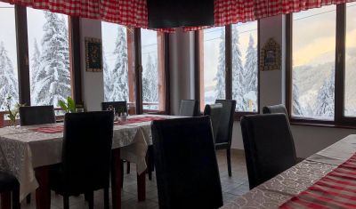 Imagine pentru Complex Turistic Alpina Blazna 3* valabile pentru Paste  2025