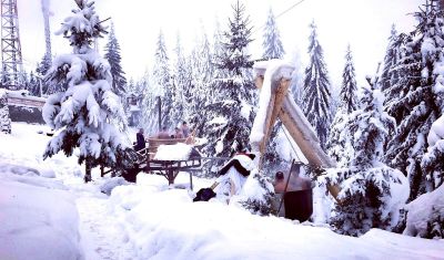 Imagine pentru Complex Turistic Alpina Blazna 3* valabile pentru Paste  2025