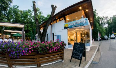 Imagine pentru Complex Turistic Eden Gura Portitei 3* valabile pentru Paste  2025