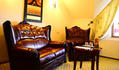 Imagine pentru Complex Turistic Hanul Muresenilor 4*  valabile pentru Paste  2025