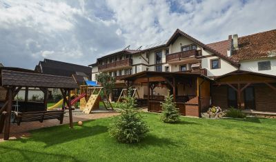 Imagine pentru Conacul Ambient 5*  valabile pentru Paste  2025