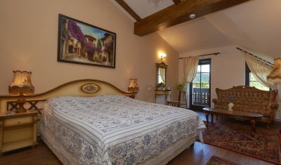 Imagine pentru Conacul Ambient 5*  valabile pentru Paste  2025