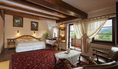 Imagine pentru Conacul Ambient 5*  valabile pentru Paste  2025