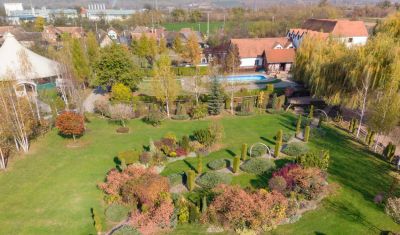 Imagine pentru Domeniul Dracula Danes 3* valabile pentru Paste  2025