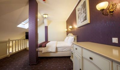 Imagine pentru DoubleTree by Hilton Hotel Sighisoara Cavaler 4* valabile pentru Paste  2025