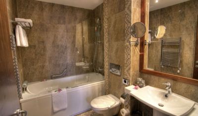 Imagine pentru Hotel Alpin Resort 4* valabile pentru Paste  2025