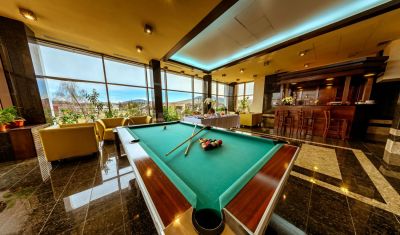 Imagine pentru Hotel Apollo Wellness Club 4* valabile pentru Paste  2025