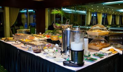 Imagine pentru Hotel Apollo Wellness Club 4* valabile pentru Paste  2025