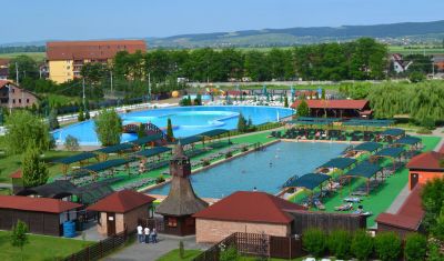 Imagine pentru Hotel Apollo Wellness Club 4* valabile pentru Paste  2025
