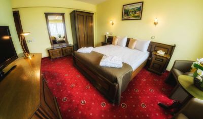 Imagine pentru Hotel Apollo Wellness Club 4* valabile pentru Paste  2025