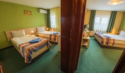 Imagine pentru Hotel Apollo Wellness Club 4* valabile pentru Paste  2025