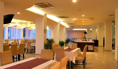 Imagine pentru Hotel Aqua Azur 4* valabile pentru Paste  2025