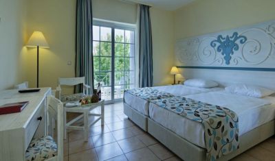 Imagine pentru Hotel Asteria Family Resort Side 5*  valabile pentru Paste  2025
