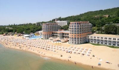 Imagine pentru Hotel Azalia Balneo & Spa 4*  valabile pentru Paste  2025