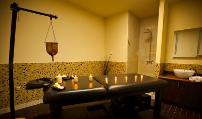 Imagine pentru Hotel Azalia Balneo & Spa 4*  valabile pentru Paste  2025