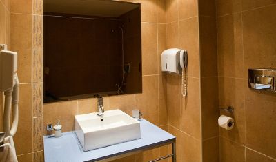 Imagine pentru Hotel Azalia Balneo & Spa 4*  valabile pentru Paste  2025