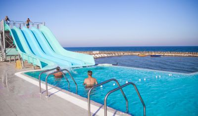 Imagine pentru Hotel Carmen Azzuro 4*  valabile pentru Paste  2025