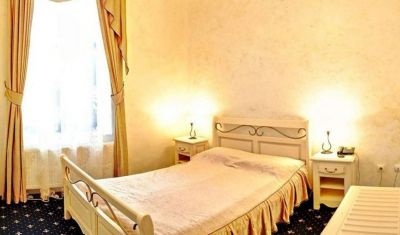 Imagine pentru Hotel Carol 4* valabile pentru Paste  2025
