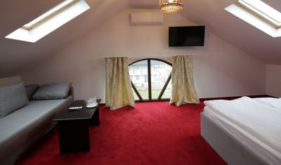 Imagine pentru Hotel Casa Domneasca Cacica 3* valabile pentru Paste  2025