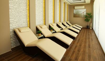 Imagine pentru Hotel Crystal Centro Resort 5* valabile pentru Paste  2025