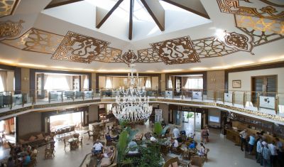 Imagine pentru Hotel Crystal Paraiso Verde Resort & Spa 5* valabile pentru Paste  2025