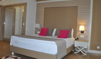 Imagine pentru Hotel Delphin DeLuxe Resort 5* valabile pentru Paste  2025