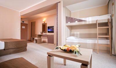 Imagine pentru Hotel DIT Evrika Beach Club 4*  valabile pentru Paste  2025
