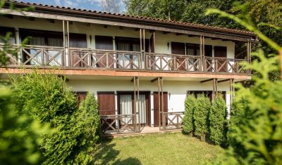 Imagine pentru Hotel Domeniul Dambu Morii 3* valabile pentru Paste  2025