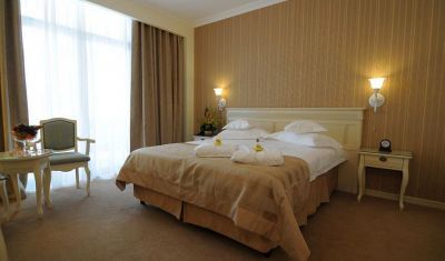 Imagine pentru Hotel Foisorul cu Flori 4* valabile pentru Paste  2025