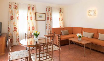 Imagine pentru Hotel GF Isabel 4* valabile pentru Paste  2025