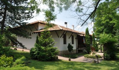 Imagine pentru Hotel Izvora Complex Arbanassi 3* valabile pentru Paste  2025
