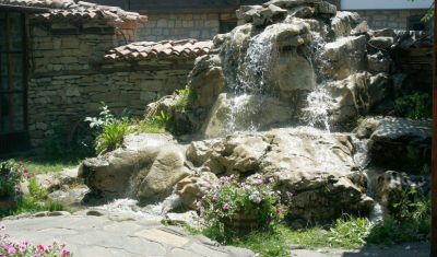 Imagine pentru Hotel Izvora Complex Arbanassi 3* valabile pentru Paste  2025