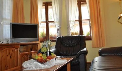 Imagine pentru Hotel Izvora Complex Arbanassi 3* valabile pentru Paste  2025