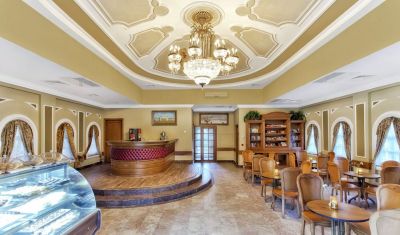 Imagine pentru Hotel Kremlin Palace 5*  valabile pentru Paste  2025
