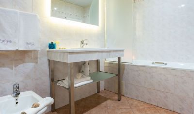 Imagine pentru Hotel Ljuljak 3* valabile pentru Paste  2025