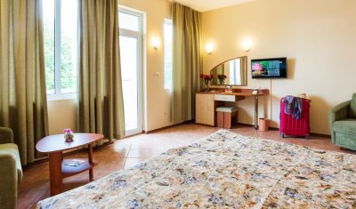 Imagine pentru Hotel Ljuljak 3* valabile pentru Paste  2025