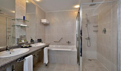 Imagine pentru Hotel Melia Grand Hermitage 5*  valabile pentru Paste  2025