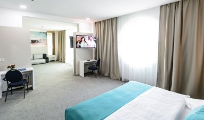 Imagine pentru Hotel Mirage Medspa 4* valabile pentru Paste  2025