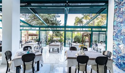 Imagine pentru Hotel Mirage Medspa 4* valabile pentru Paste  2025
