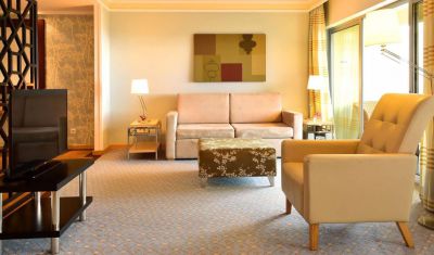 Imagine pentru Hotel Pestana Carlton Madeira 5* valabile pentru Paste  2025