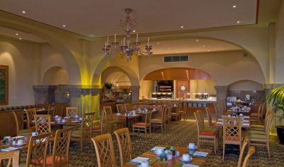 Imagine pentru Hotel Pestana Carlton Madeira 5* valabile pentru Paste  2025