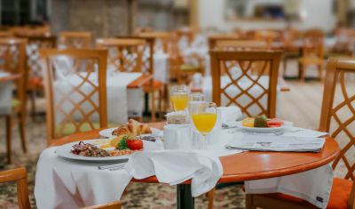 Imagine pentru Hotel Pestana Carlton Madeira 5* valabile pentru Paste  2025
