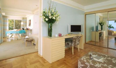 Imagine pentru Hotel Pestana Carlton Madeira 5* valabile pentru Paste  2025
