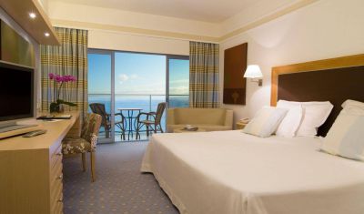 Imagine pentru Hotel Pestana Carlton Madeira 5* valabile pentru Paste  2025