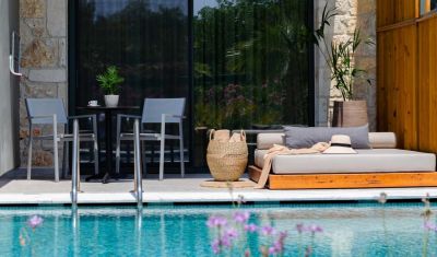 Imagine pentru Hotel Portes Lithos Luxury Resort 5* valabile pentru Paste  2025