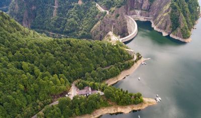 Imagine pentru Hotel Posada Vidraru 4* valabile pentru Paste  2025