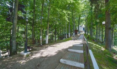 Imagine pentru Hotel Posada Vidraru 4* valabile pentru Paste  2025